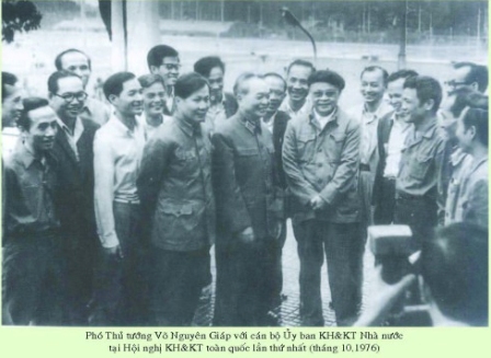 Đại tướng Võ Nguyên Giáp và bản chính sách thành văn đầu tiên về KH&CN ở nước ta